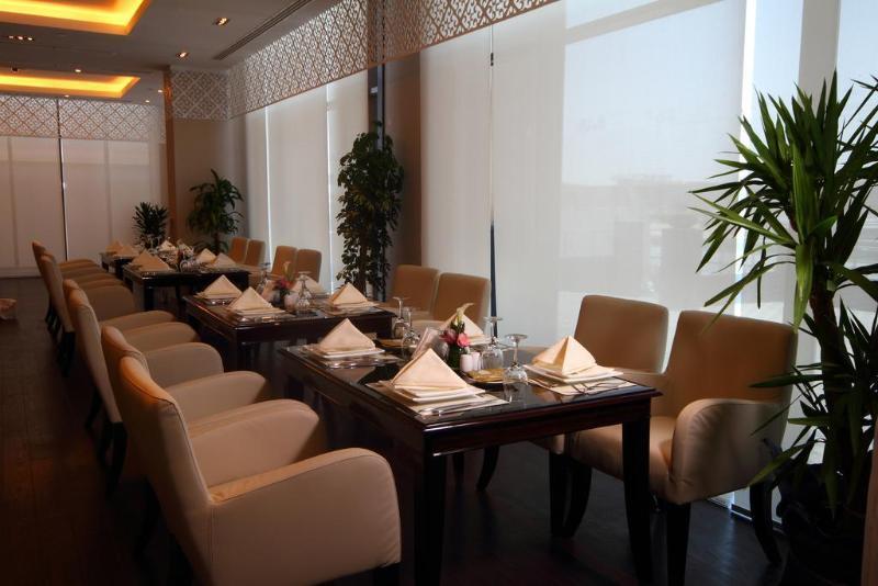 Zara Continental Hotel Ель-Хубар Екстер'єр фото