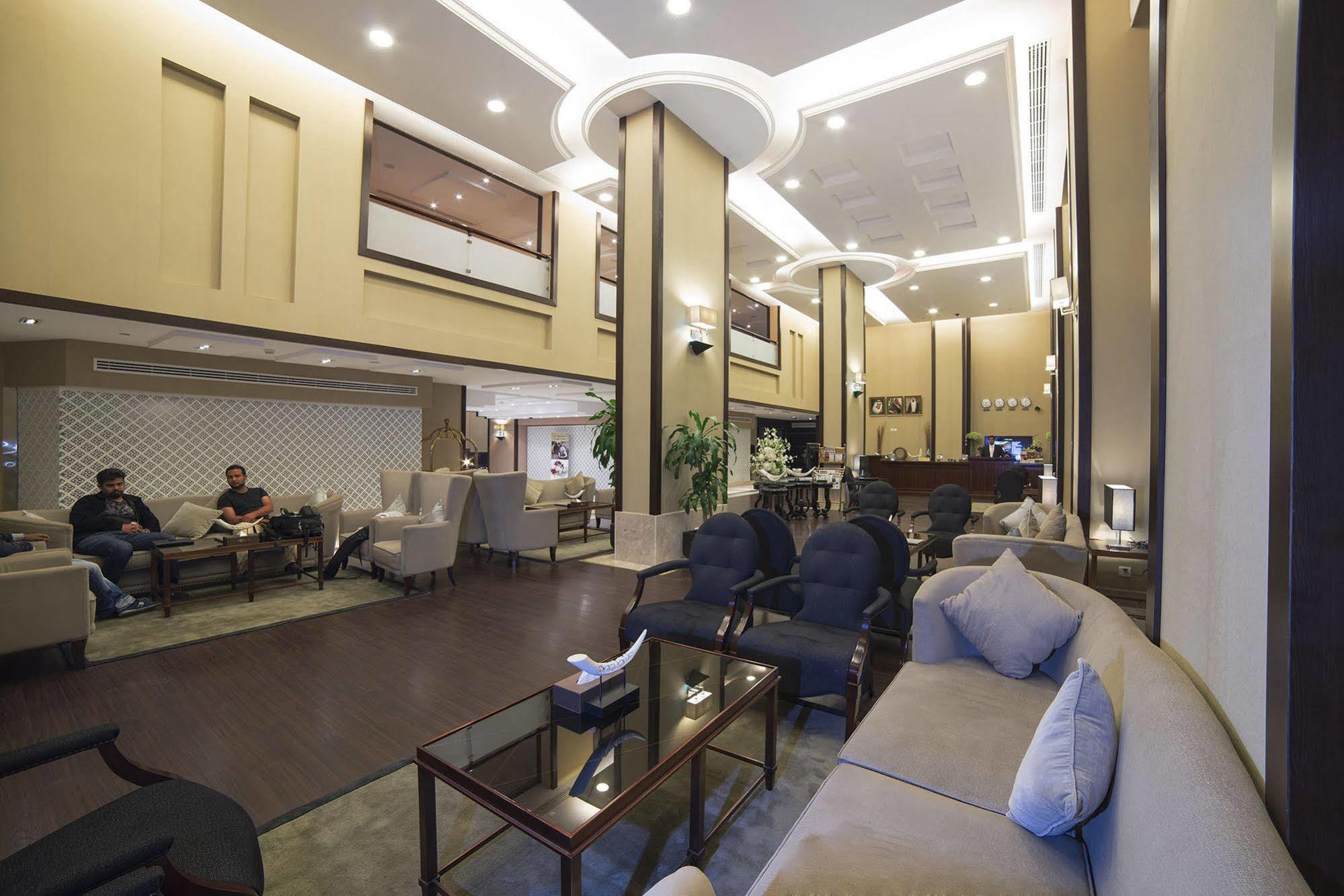 Zara Continental Hotel Ель-Хубар Екстер'єр фото